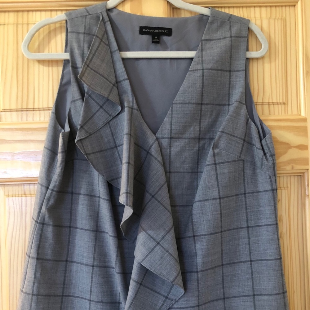 Banana Republic Wool Ruffle Gray Sleeveless Top